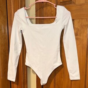 Aritzia Original Contour Squareneck Bodysuit *NWOT*